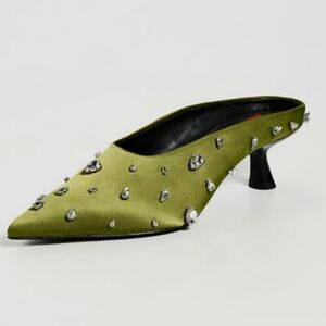 ISO SIMONMILLER
Teardrop Crystal Pointed Gala Mules